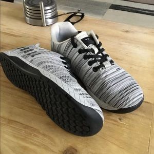 Nobull trainers 8 gray linear